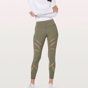 Lulu Lemon Wunder Under high rise leggings